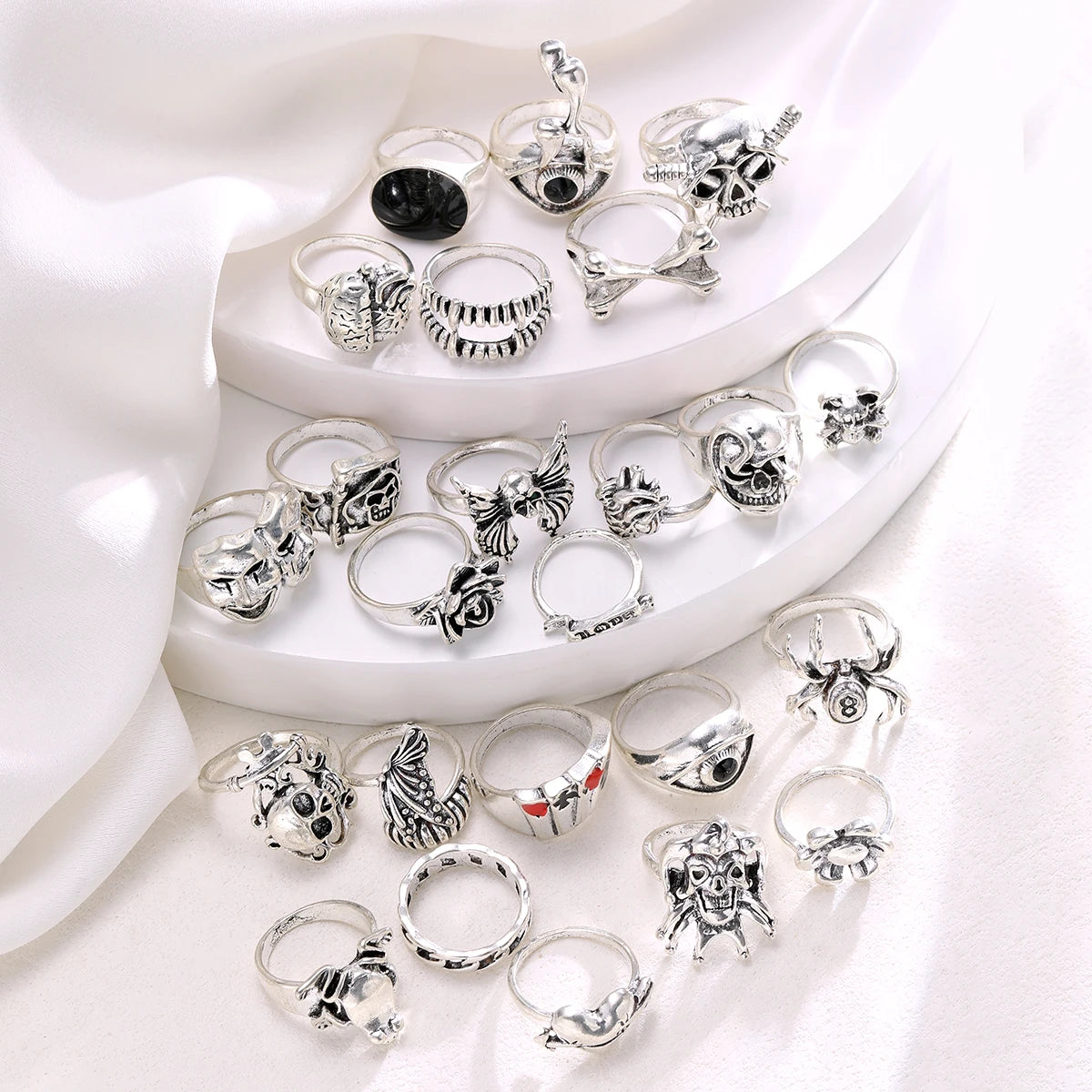 24 Pcs Gothic Skeleton Unisex Ring Set Punk Grunge Butterfly Frog Woman Man Jewelry Hip Hop Party Street Ring Accessories Gif