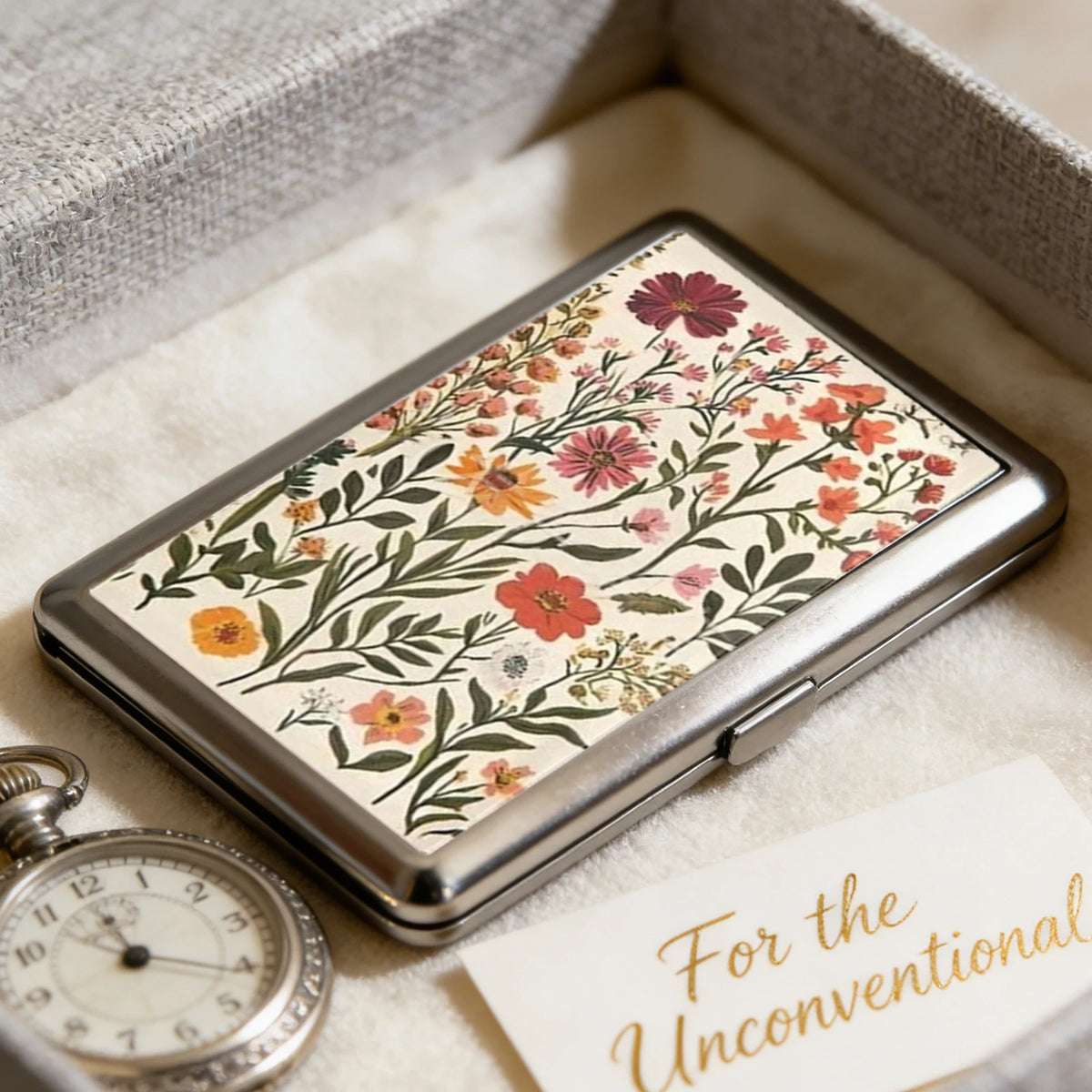 Vintage-Style Vintage Card Case Art Deco Design Metal Material Metal Case Easy Snap Multifunction Cash Case Business Card Hol