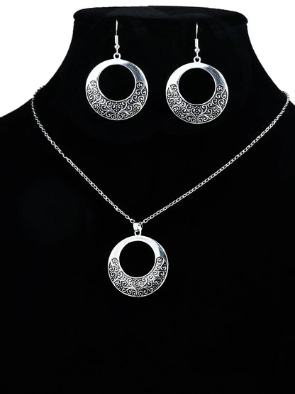 Vintage Ethnic Style Silver Pendant Earrings Necklace Set Round Ring Simple Carved Women's Style Earrings Necklace Combinatio