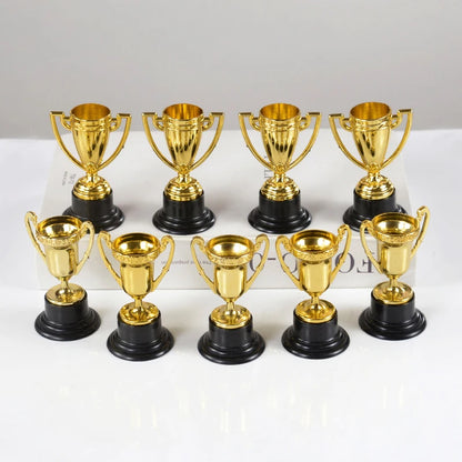 5Pcs Plastic Golden Mini Trophy Award Toys Prizes for Kids Birthday Party Favors Kindergarten Rewards Children Pinata Fillers