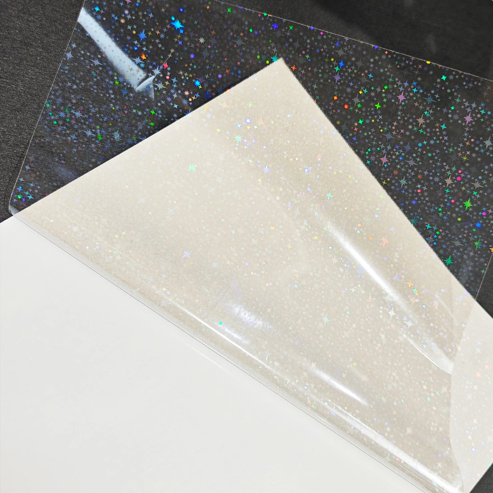 50pcs Holographic Sticker Paper 2.9 X 4.1 Inch Clear Vinyl Self-Adhesive Waterproof Transparent Cold Laminating Film for Craf