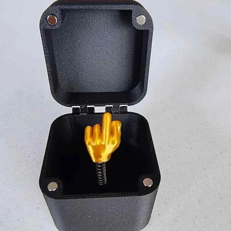 Out of the box pop-up Middle Finger Gift Box Creative Desk Home Decor Gifts Middle Finger Novelty Christmas Funny Prank Gift