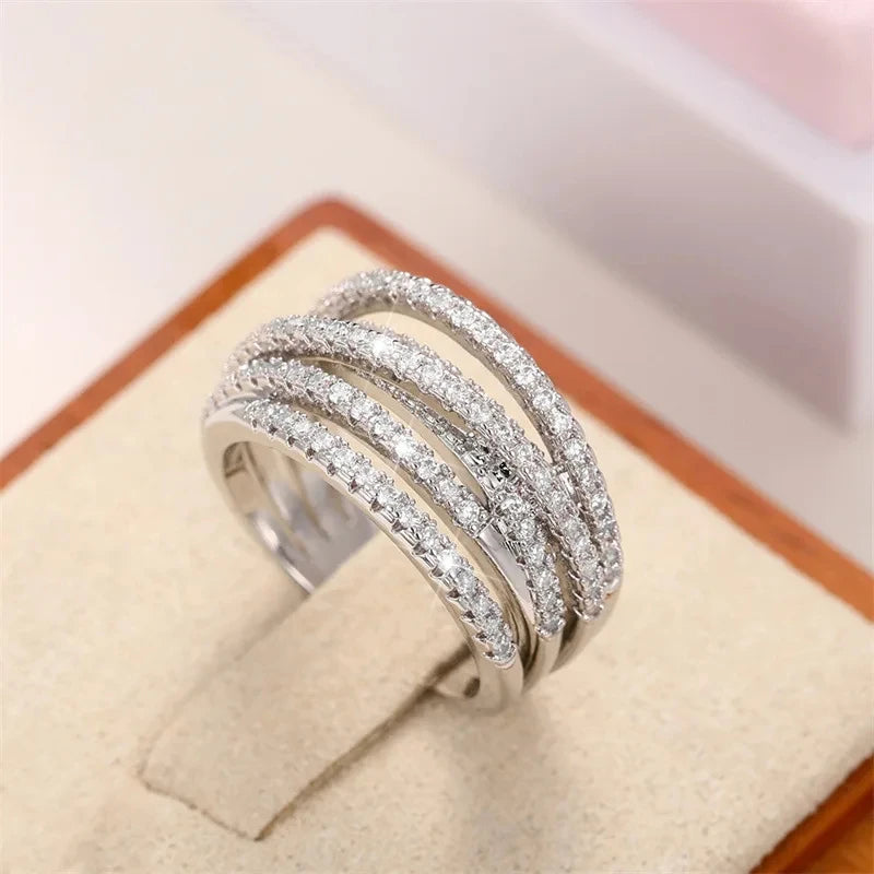 Huajie Inlaid Brilliant Zircon Annular Design Women's Rings Elegant Delicate Wedding Party Female Ring Shining Jewelry Trendy