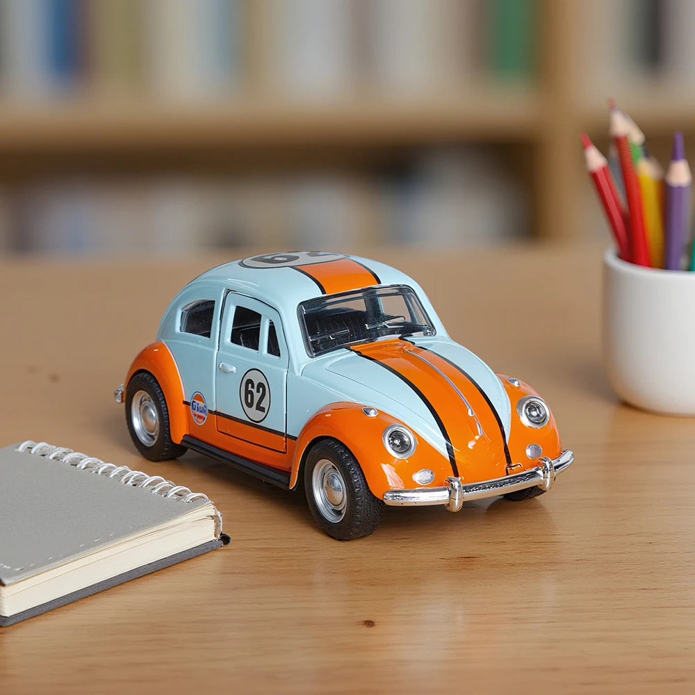 1:36 New Retro Beetle Alloy Die-Cast Classic Model Toy Car, Pull-Back, Openable Doors, Collectible Ornament, Boys' Toy, Chris