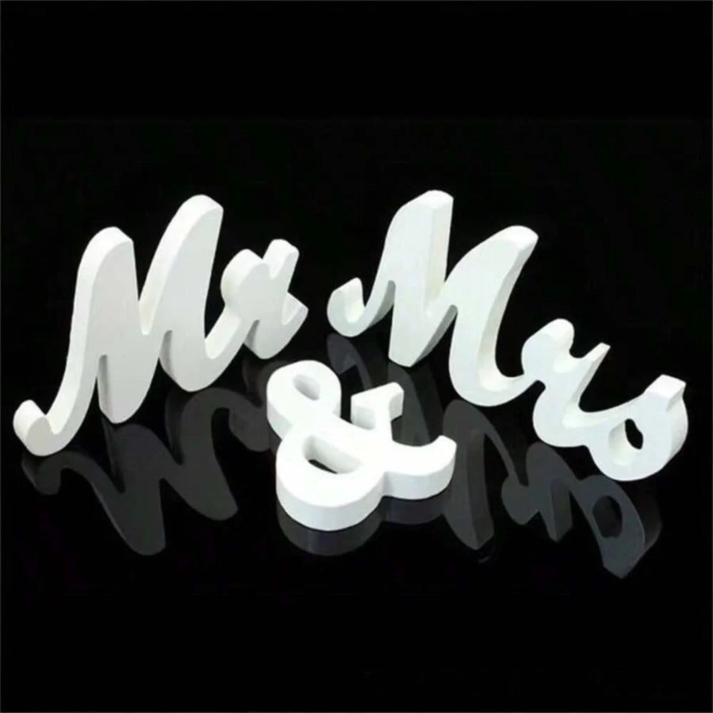 3pcs/set Wooden Mr & Mrs Sign Decoration For Wedding Party, Ceremony Check-In Desk, Dining Table, Suitable For Home, Hotel De