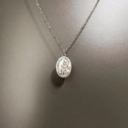 Vintage Temperament Sliver Color Double-sided Little Angel Fairy Relief Oval Pendant Necklace for Women Men Collar Chain Jewe