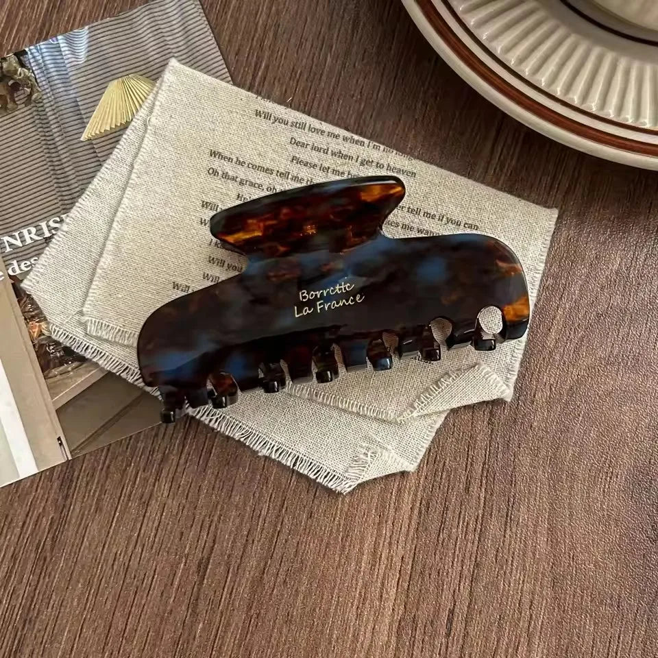 1Pc Elegant Vintage French Hair Clip Two-Tone with Wood Grain & Marbled Design Perfect for Casual Daily Dressing Cute Hair Cl