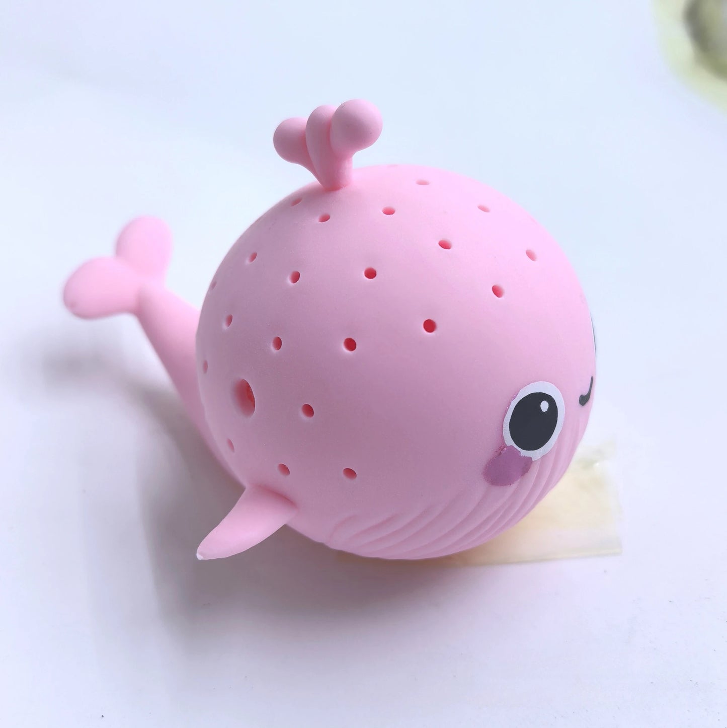 Baby Bath Toys Sponge Water Absorbing Whale Squeezing Stress Relief Toys Summer Swimming Play Water Toy for Children Squishy 