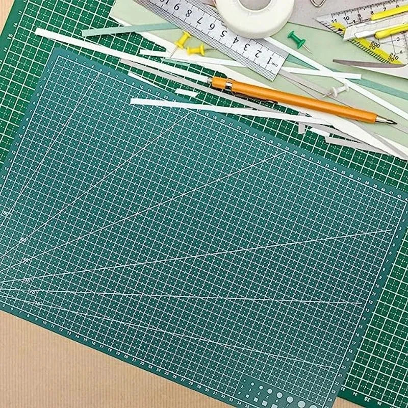 Durable A3 / A4 / A5 Multifunctional Cutting Mat Diy Handicraft Art Engraving Board Paper Carving Pad High Elasticity Toughne