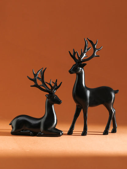 2 Pcs Reindeer Christmas Table Decoration for Home Indoor Xmas Holiday Small Statue Rustic Table Decor Christmas Reindeer Dec