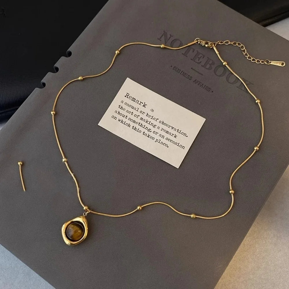 Alloy double-layer collarbone chain set jewelry retro temperament layered tiger eye stone pendant necklace for women - Pendan