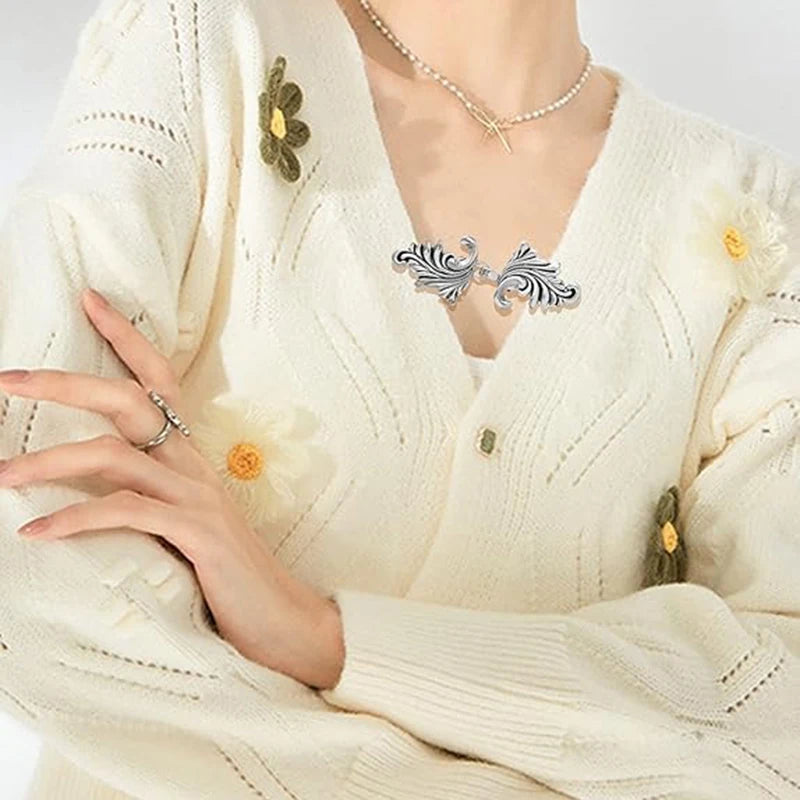 Vintage Sweater Clip Cape Cloak Clips Retro Cardigan Clasp Shawl Collar Clasp Dress Shirt Brooch for Cape Cloak Scarf Clip