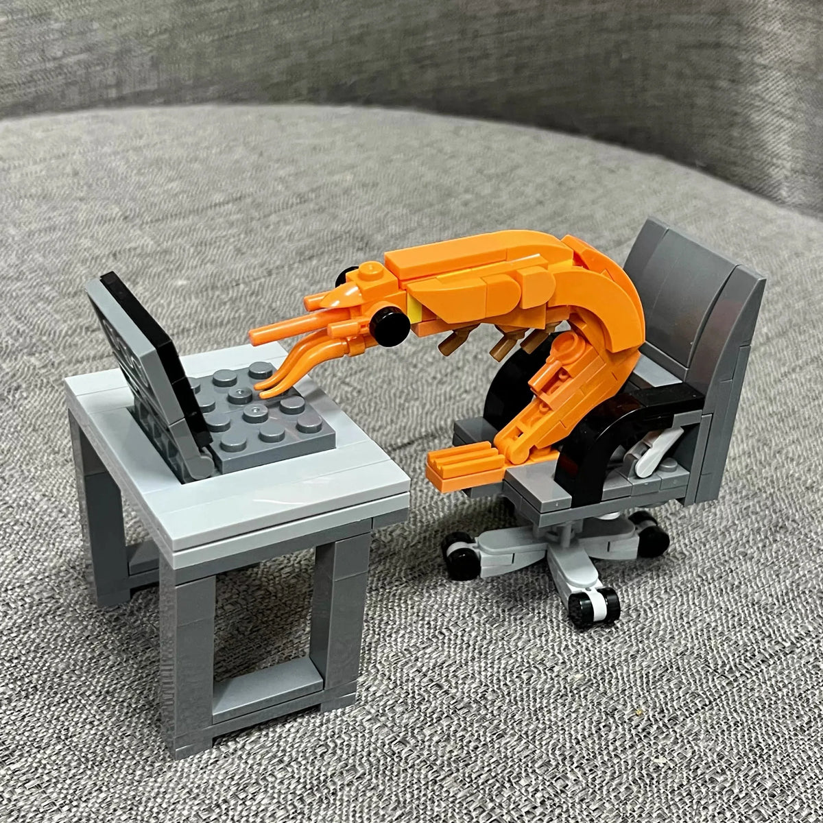 MOC Building block shrimp model figurines, puzzle assembly, boys and girls randomly mixing, Internet celebrity creative parod