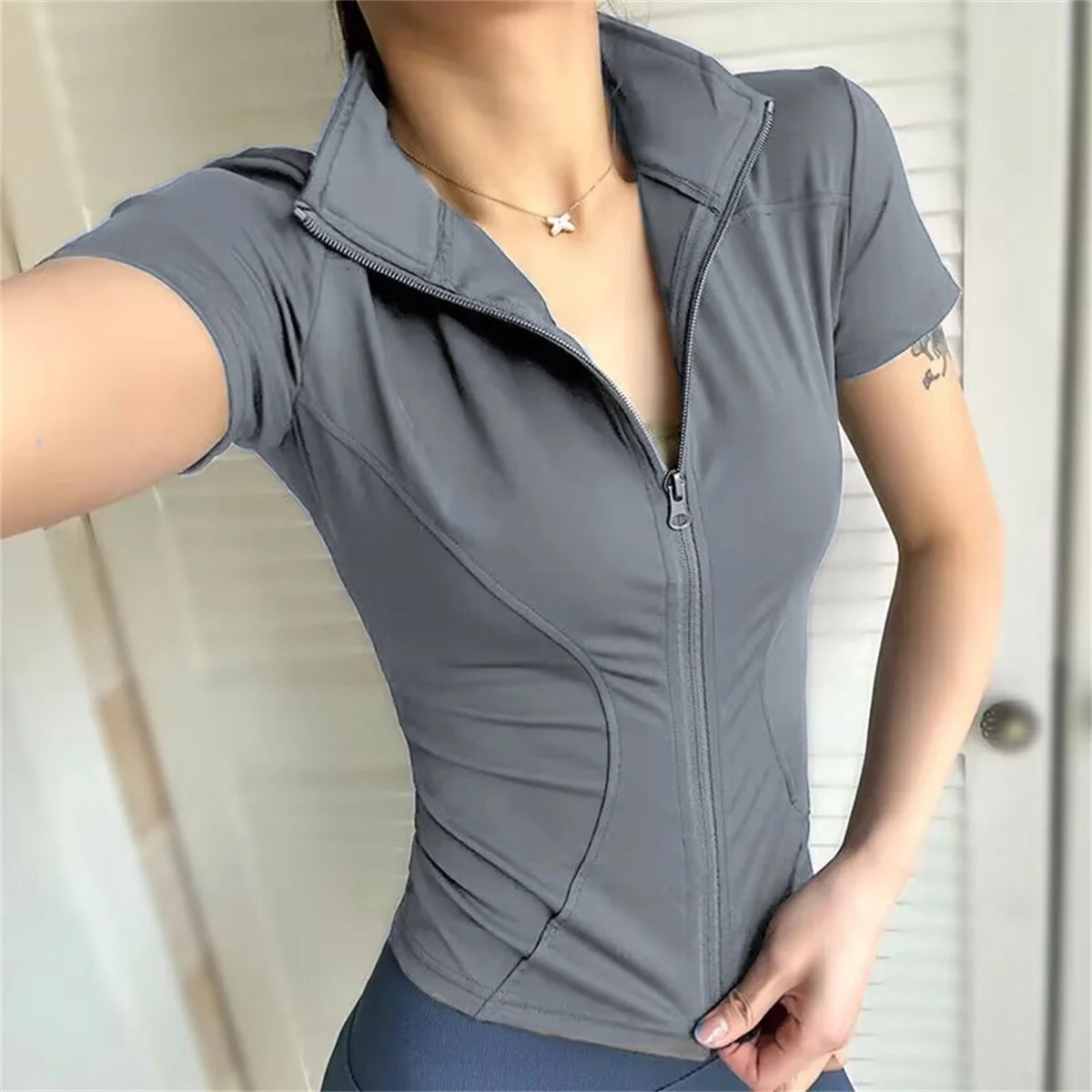 Casual Slim Sports Coat For Women Short Sleeve Solid Zipper Tops Female Cycling Running Yoga Outfit Clothes Summer Sport Jack