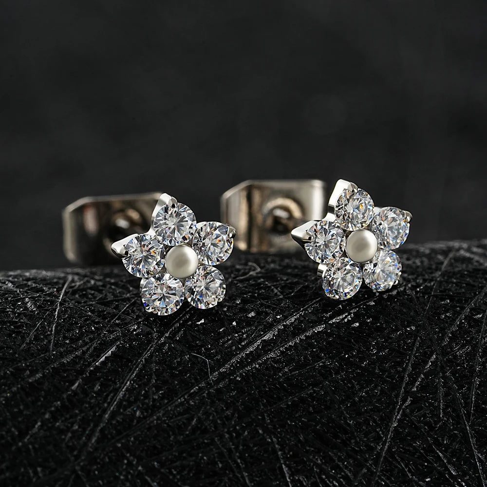 Right Grand ASTM F136 Titanium 20G Tiny Flower CZ Stud Earrings Minimalist Wedding Cartilage Earrings Jewelry Gift for Women