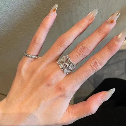 Fashionable Luxury Lace Sparkling Rhinestone Inlaid Ring Elegant Banquet Party Charm Jewelry Ring Valentine's Day Gift
