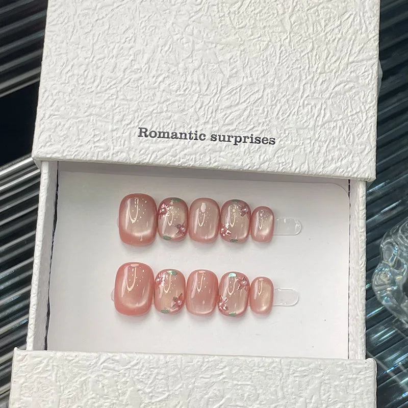 10pcs/set Handmade Press-On Nails - Blue Glossy Fish & Bubbles Design Short Oval Fake Nails with Cat Eye Effect False Nails