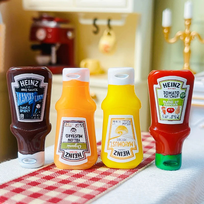 4Pcs Dollhouse Miniature Strawberry Sauce Jam Jar Kitchen Food Accessories For Dolls House Decorations Kids Toys Gift