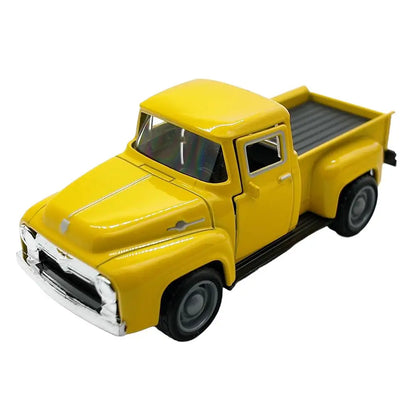 1/32 Red Metal Truck Model Vintage Alloy Mini Pull-Back Diecast Car Collection Decor Boys Children's New Year Christmas Toy G