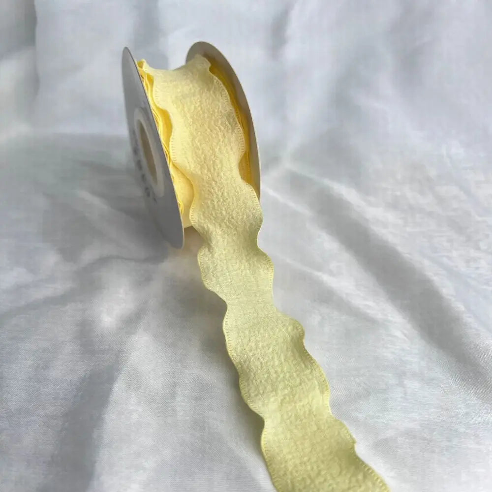 New 10 Yards Fishtail Yarn Ribbons Gift Wrapping Bouquets Wave Edge Pleated Gifts Packaging Material 2.5cm DIY Decor - Yellow