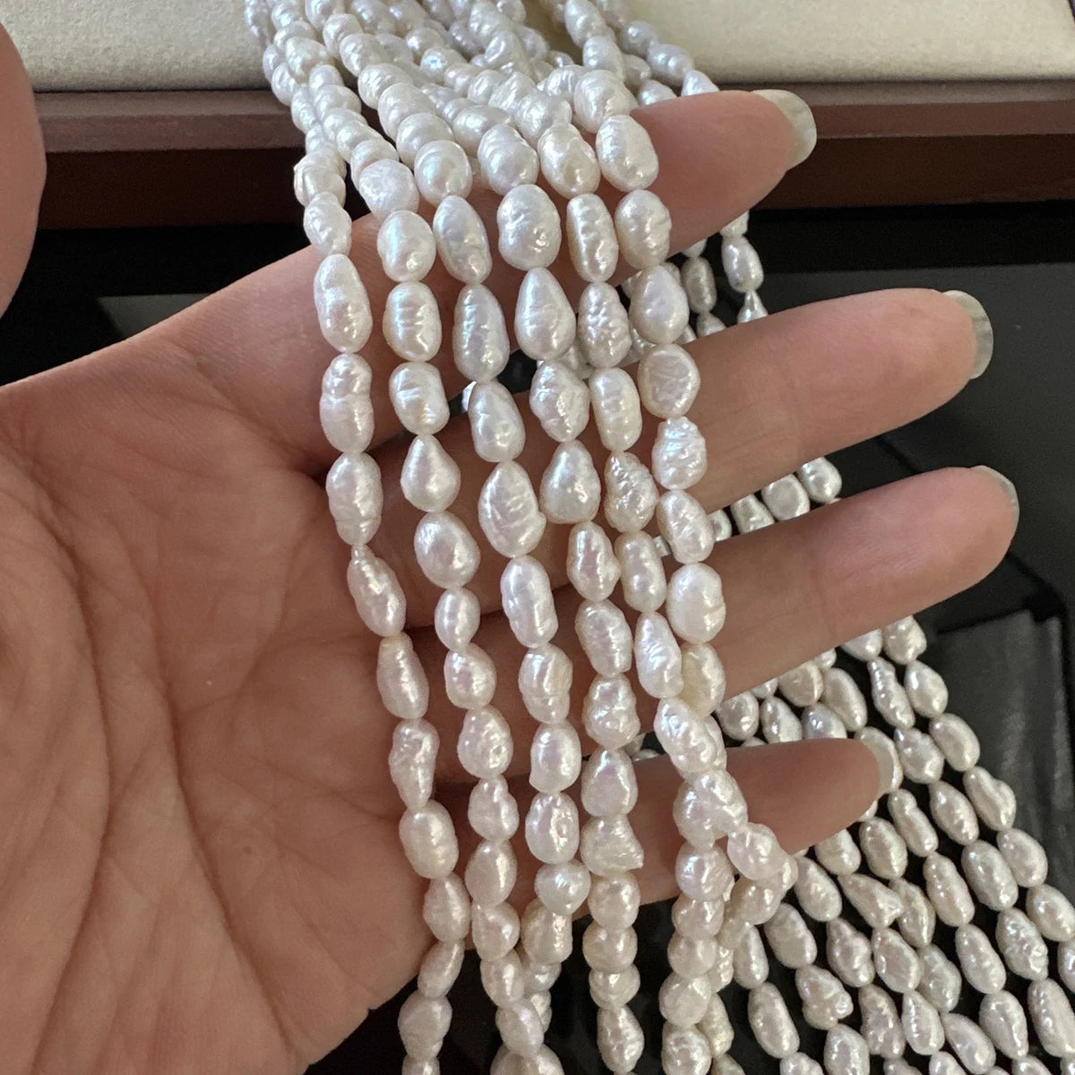 A 4.5-5.5mm Irregular Baroque Natural Freshwater Pearls Semi-Finished Beads for Jewelry Making DIY Necklace Bracelet Accessor