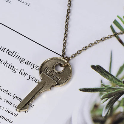 Fashion Vintage Charm Believe Key Necklace Double Letter Believe Design Inspirational Pendants Jewelry For Men And Women Gift