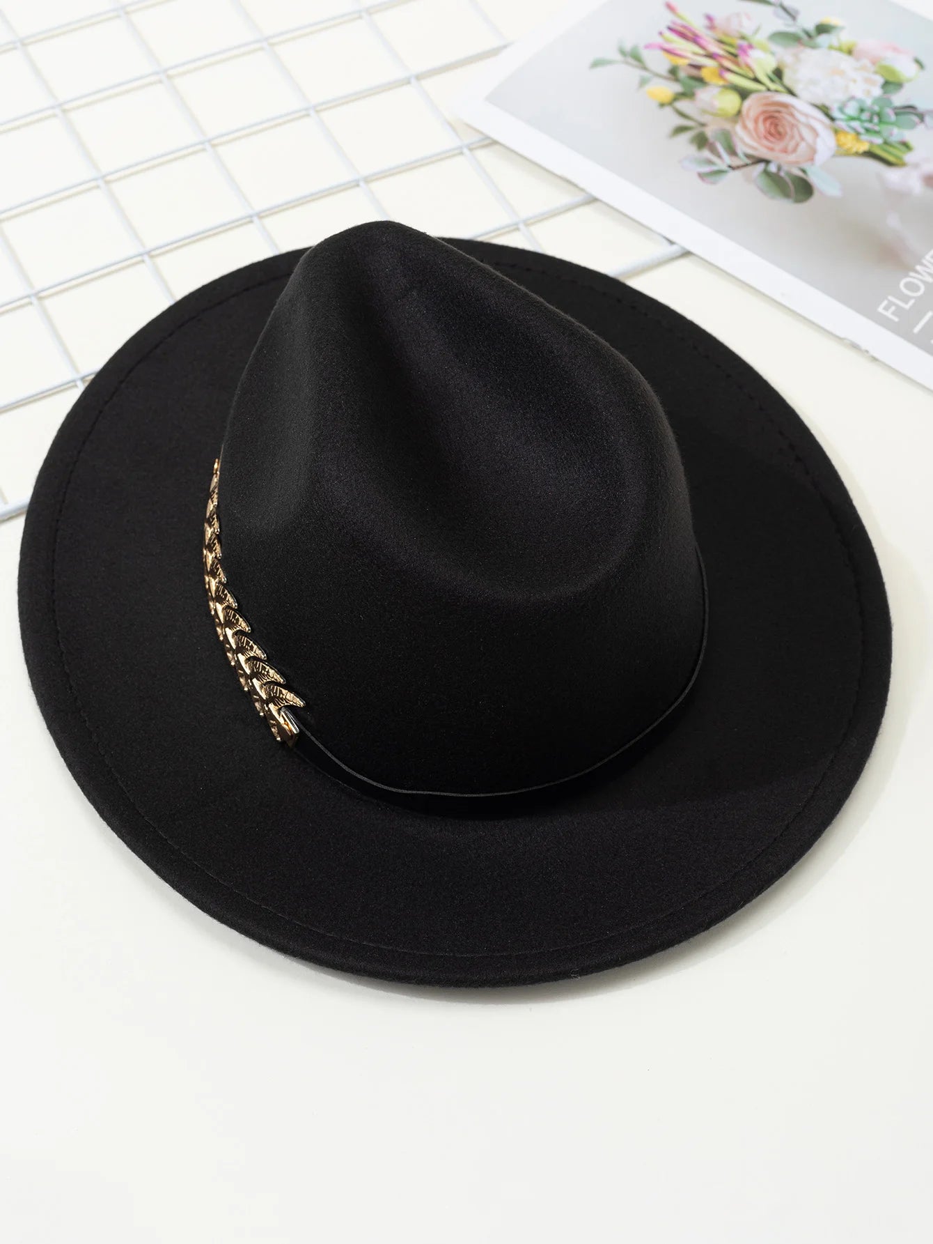 European and American foreign trade leaf decoration women's woolen hat jazz hat autumn and winter Korean version of the Briti