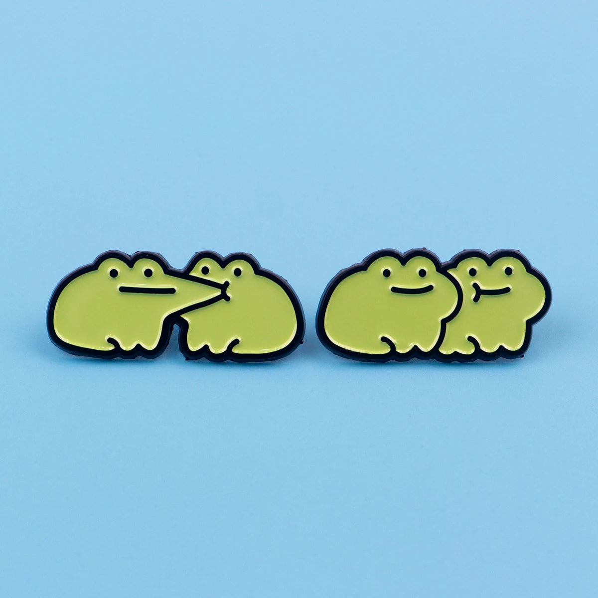 Cute Frogs Enamel Pin Cartoon Animals Pin Badge on Backpack Women's Brooch Lapel Pins Costume Accessories Fashion Jewelry Gif
