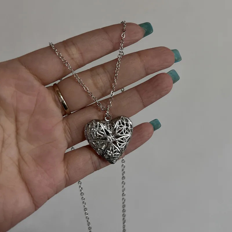 Romantic Heart Locket Pendant Openable Female Silver Color Stainless Steel Photo Frame Charm Necklace for Women Men Jewelry G