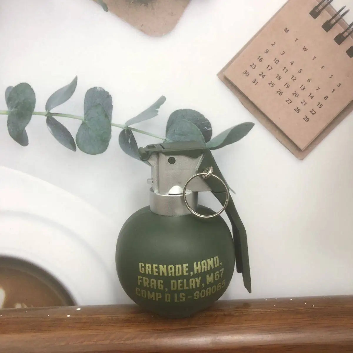 Cosplay Accessories Plastic M67 Grenade Toy Decoration Anime Peripheral Model Pull Ring Military Grenade Toy M18 Smoke Flash