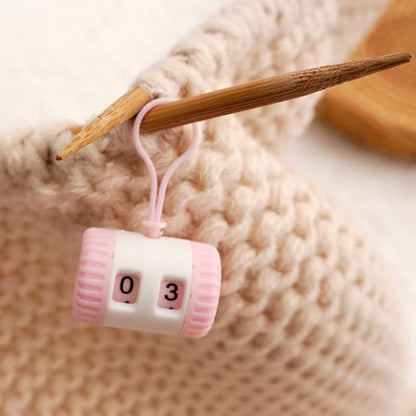 Manual Handheld Knitting Stitch Counter with Plastic Needles for Crochet Yarn Craft & Sewing Tools