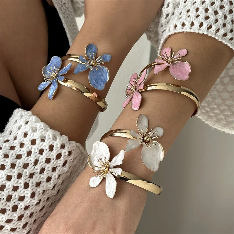 Elegant Enamel Flower Open Cuff Bracelet For Women Gold Plated Metal Pink White Blue Floral Bangles Beach Party Vacation Jewe