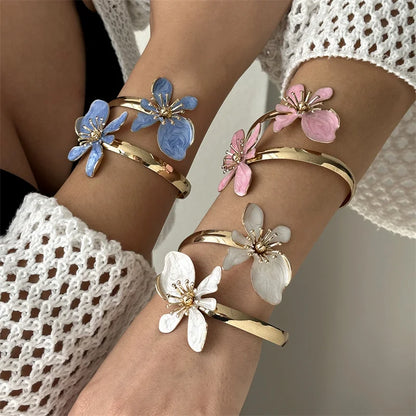 Elegant Enamel Flower Open Cuff Bracelet For Women Gold Plated Metal Pink White Blue Floral Bangles Beach Party Vacation Jewe