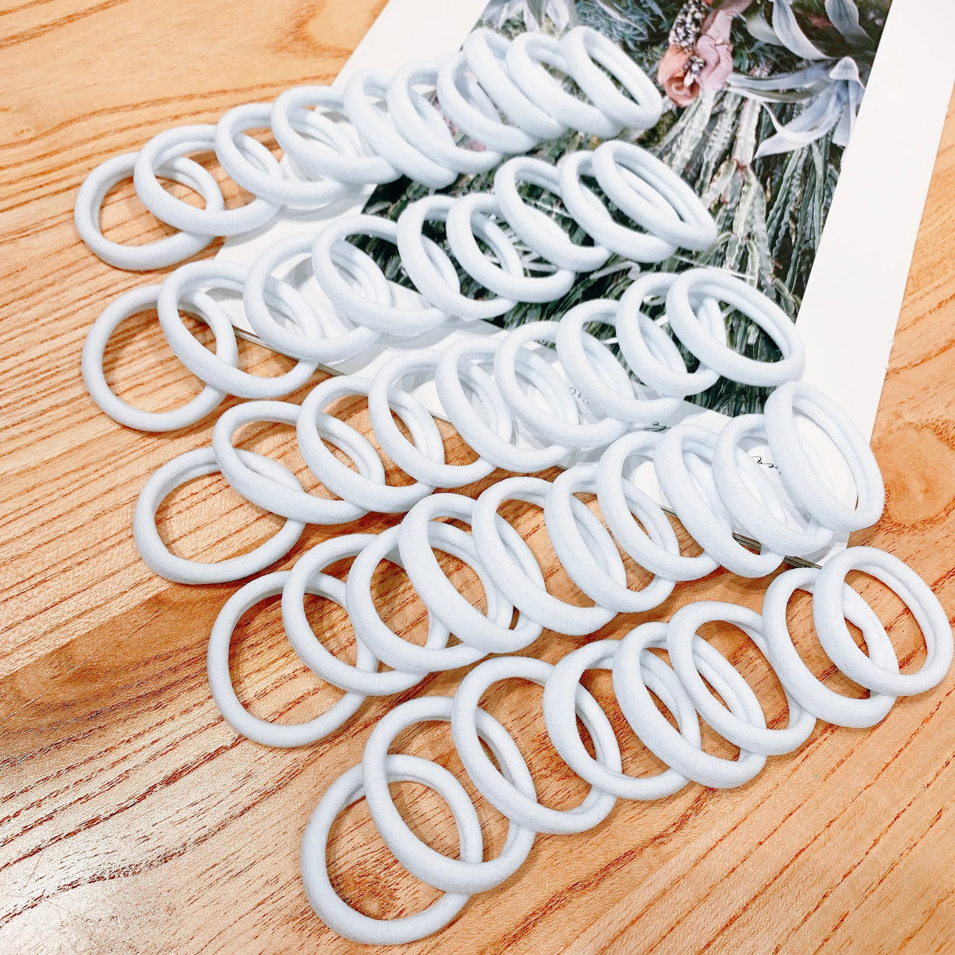 50/100 pieces of black and white hair bands, women's hair bands, high-elasticity rubber band hair bands, hair bands