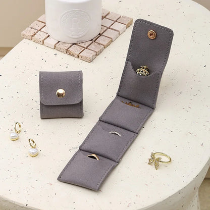 Fashion Velvet Jewelry Display Bag Container Foldable Necklace Ring Packing Bag Storage Case Earrings Organizer Jewelry Packi