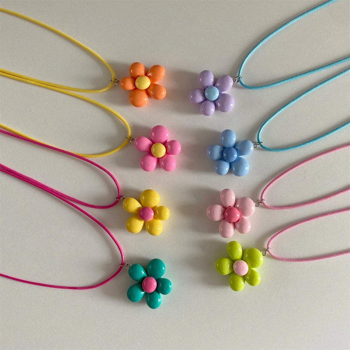 LATS Sweet Colorful Flower Pendant Necklace for Women Girl Floral Design Rope Chain Chokers Fashion Jewelry Gift