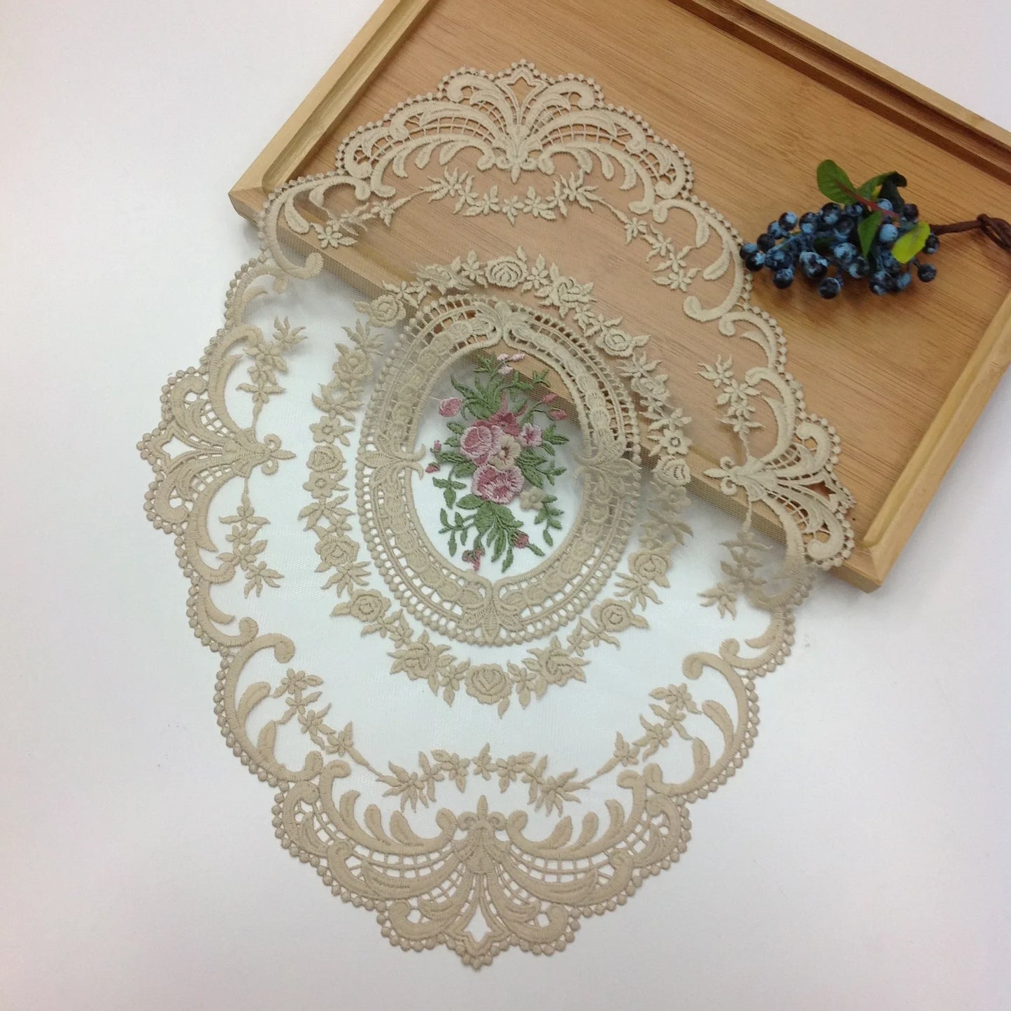 1PC Dinning Table Cover Embroidered Table Cloth Elegant Round Lace Tablecloth Coffee Coasters Napkin Party Wedding Decoration