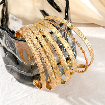 7 Pcs/Set Punk Gold Color Bracelets for Women Streetwear Goth Heart Prints Metal Design Open Bangle Fashion Jewelry Gifts 202