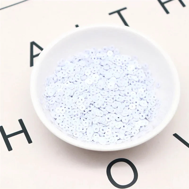 10g Solid Color Sequins Flat Round Pvc Clothing and Shoes Accessories DIY Hand-embroidered Flat Pieces 3mm 4mm 5mm 6mm - whit