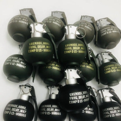 Cosplay Accessories Plastic M67 Grenade Toy Decoration Anime Peripheral Model Pull Ring Military Grenade Toy M18 Smoke Flash