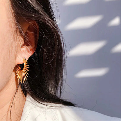Trending French Punk Fan Hoop Earring For Woman New In 2025 Fashion Party Exaggerate Elegant Korean Earring Jewelry