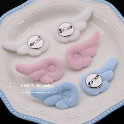 5/1Pairs Small Angel Wings Brooch Japanese Plush Angel Wings Brooch Badge Sweet Pin Doll Cosplay Y2K Fluffy Angel Wing Bag De