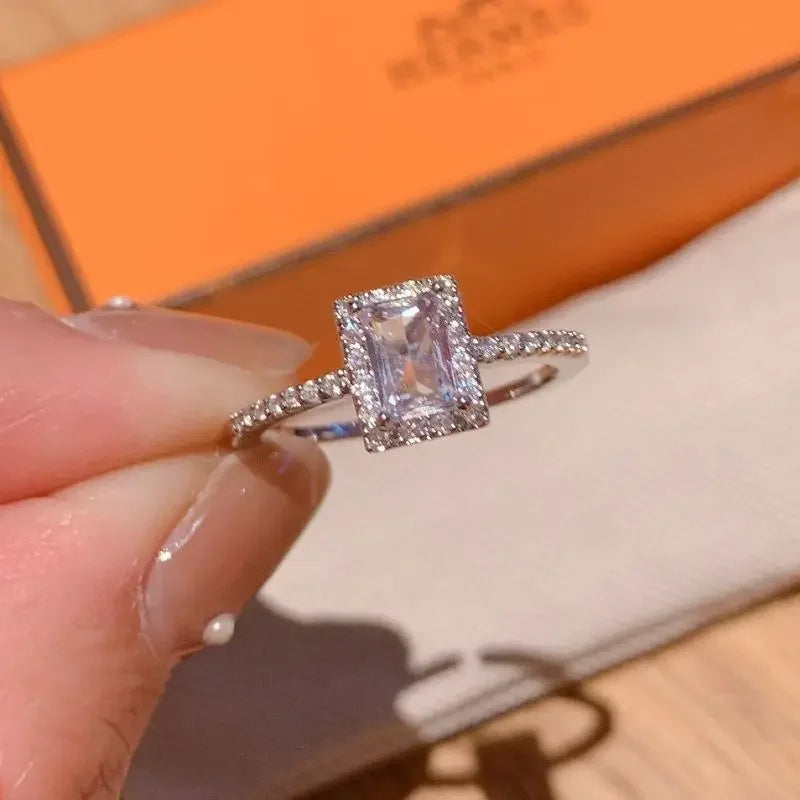 Luxury Classic Square Zircon Wedding Engagement Rings for Women Exquisite Open Adjustable Geometry Shine Rings Charm Jewelry 