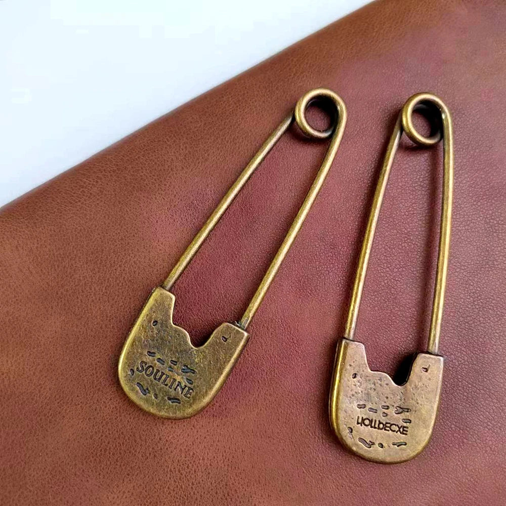 New Fashion Large Brooch Women'S Vintage Sweater Shawl Knitted Cardigan With Large Clasp Men'S Suit Pin Perfect Gift For Frie