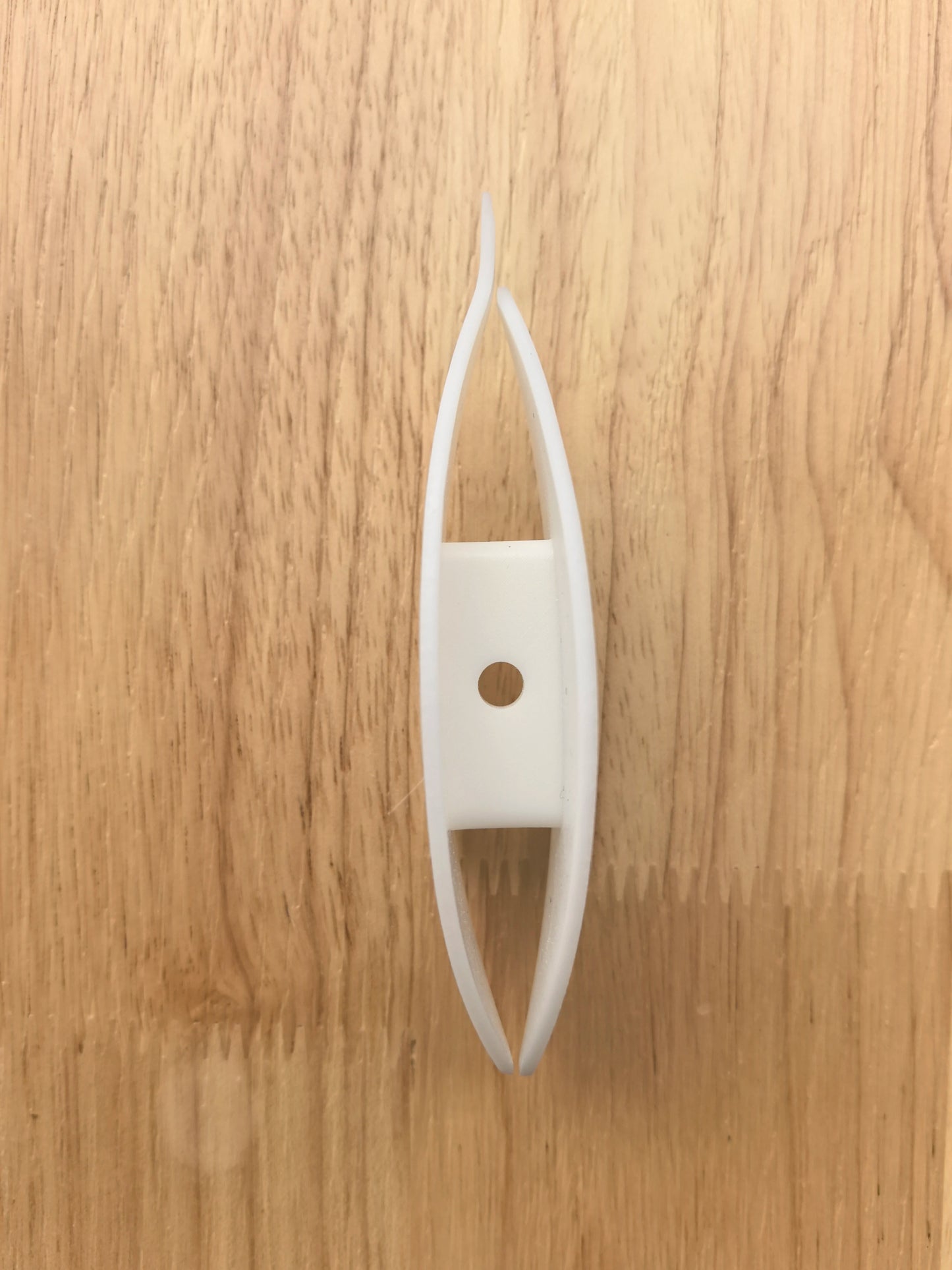 Large 11.5 cm Tatting Shuttle – White – Hand Weaving Tool – 1 Piece