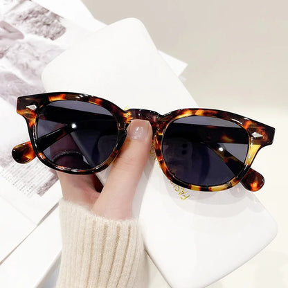 Vintage Fashion Shell Round Sunglasses Women Men 2024 Brand Design Retro Rivet Yellow Blue Lens Square Sun Glasses Female UV4