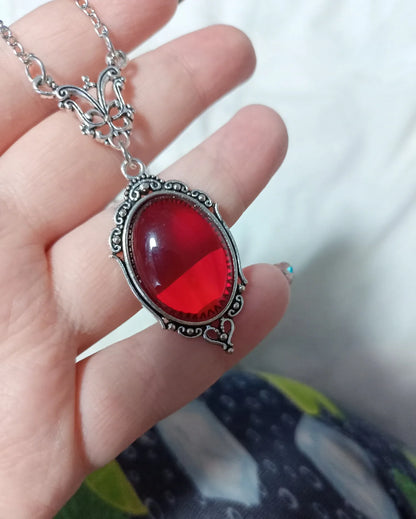 Gothic Vampire Necklace Vintage Stardust Crystal Cameo Pendant Necklace Punk Style Vampire Pendant Oval Satanic Demon Necklac