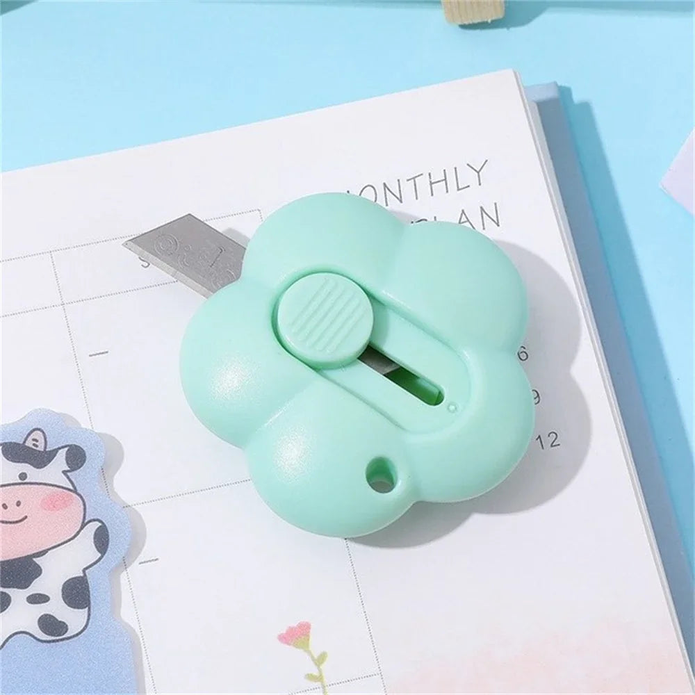 Lovely Flowers Portable Utility Knife Paper Cutter Cutting Paper Razor Blade Letter Envelope Opener Knife Office Stationery -