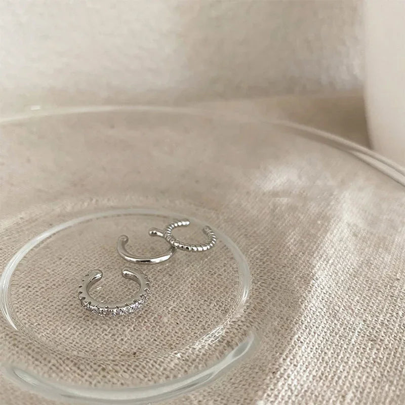LATS Clips Earrings for Women Unisex Minimalist Fashion Cartilage Hoop Earings Set Ear Cuff Fake Piercing Clip on Ear Jewelry