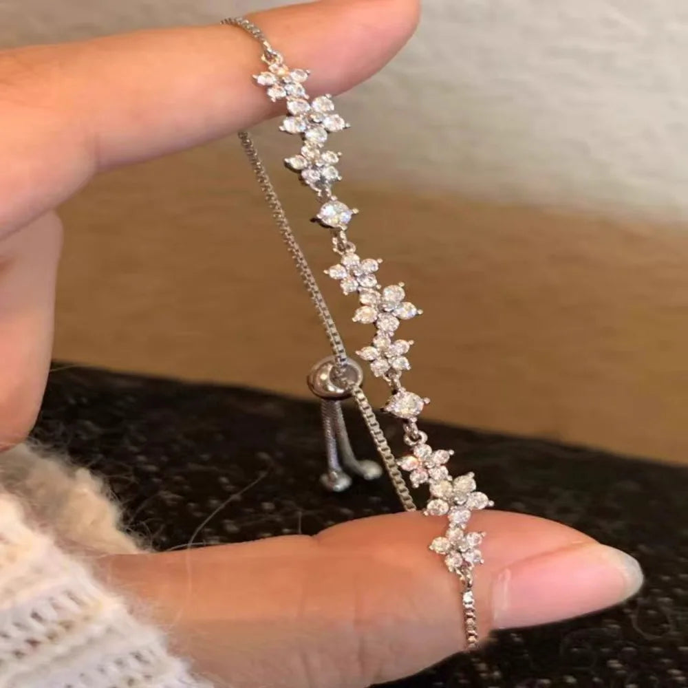 Zinc Alloy Bracelet Sparkling Zircon Flower Bracelet Handmade Bracelet Alloy For Daily Wear Fashion Accessory Party - Silver 